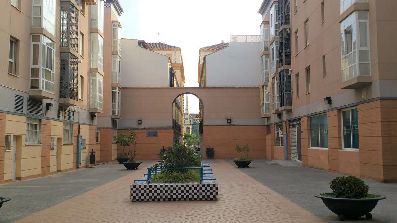 Apartamentos Clavero Málaga Exterior foto
